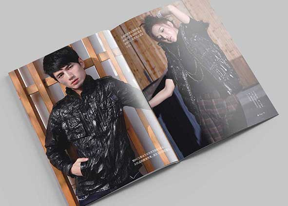 畫冊設(shè)計(jì)的色彩非常有作用